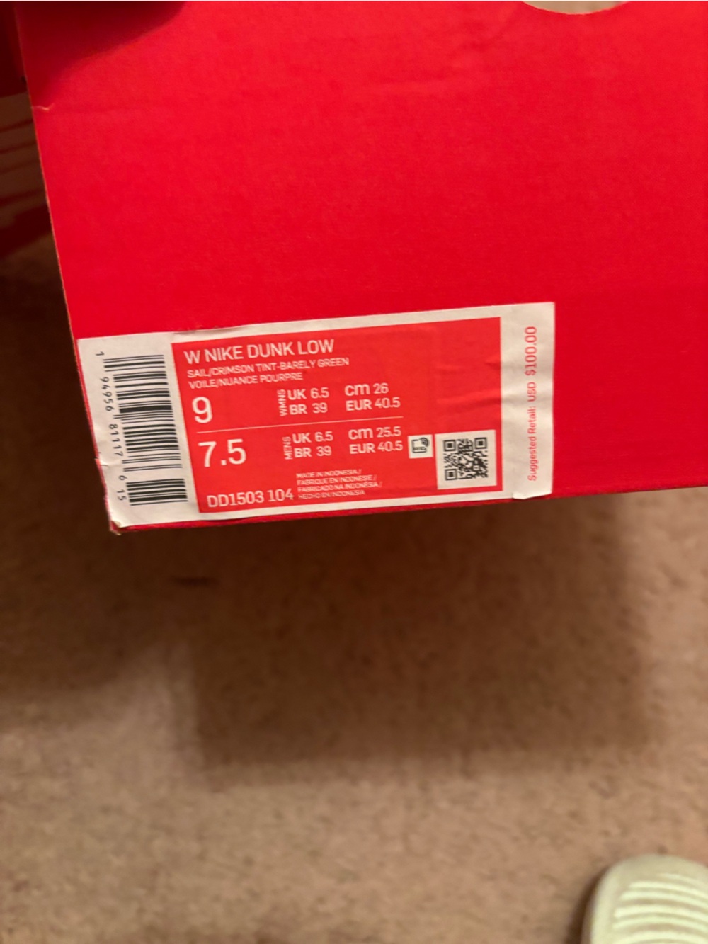 Nike Low-Top Sneakers in Mint Green and Peach (worn once) - Picture 4 of 4